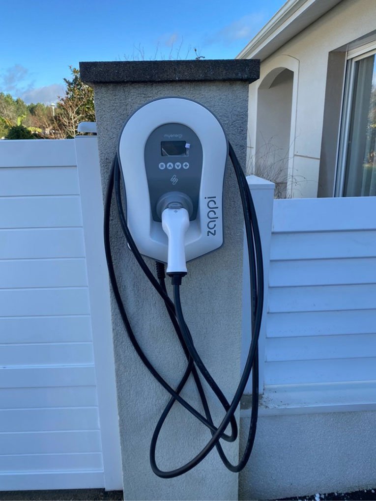 installation borne recharge electrique irve
